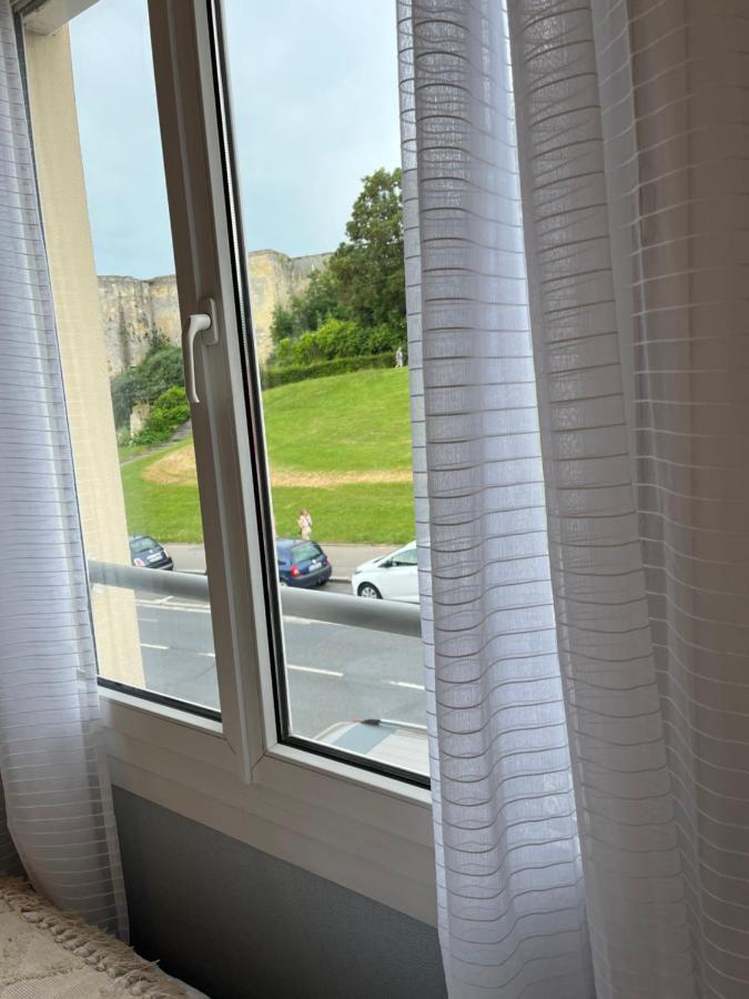Face Au Chateau , Chambre Hyper Centre Caen Exterior photo